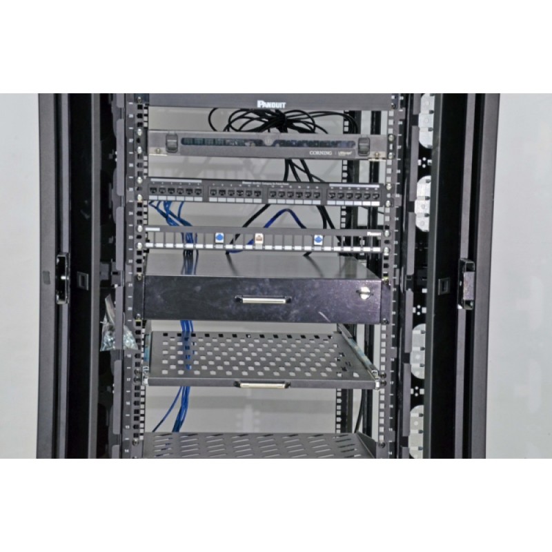 Боковой организатор кабеля с крышкой для шкафов CMS MGSE 42U, серый