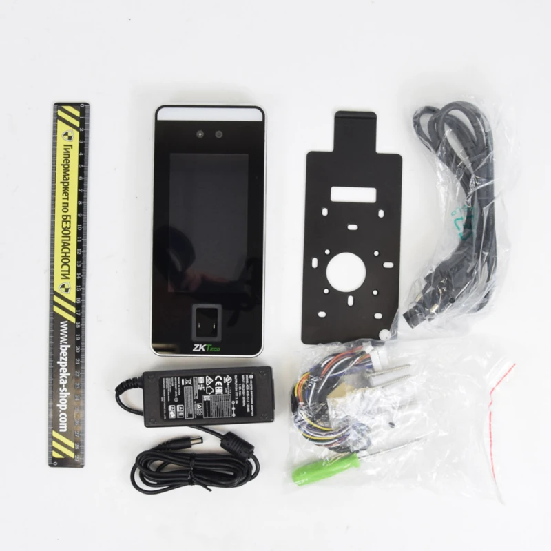 Биометрический терминал распознавания лиц зі зчитувачем карт Mifare з Wi-Fi и функцией домофонии ZSmart ZKTeco SpeedFace-V5L