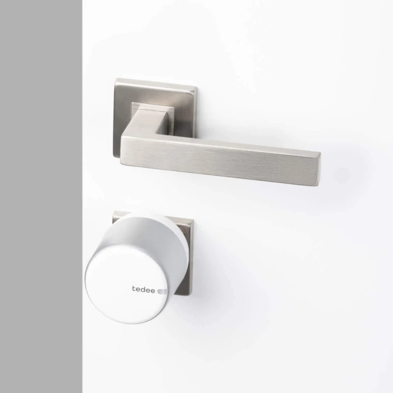 Умный замок Tedee PRO серебро