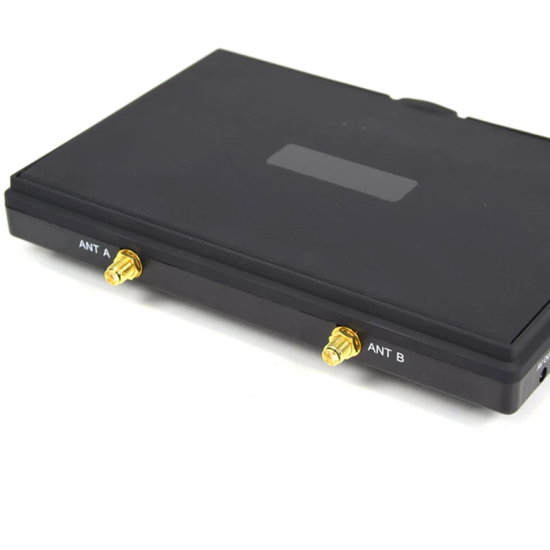 Монитор FPV LCD 7 дюймов со встроенным приемником 5.8 GHz для квадрокоптера